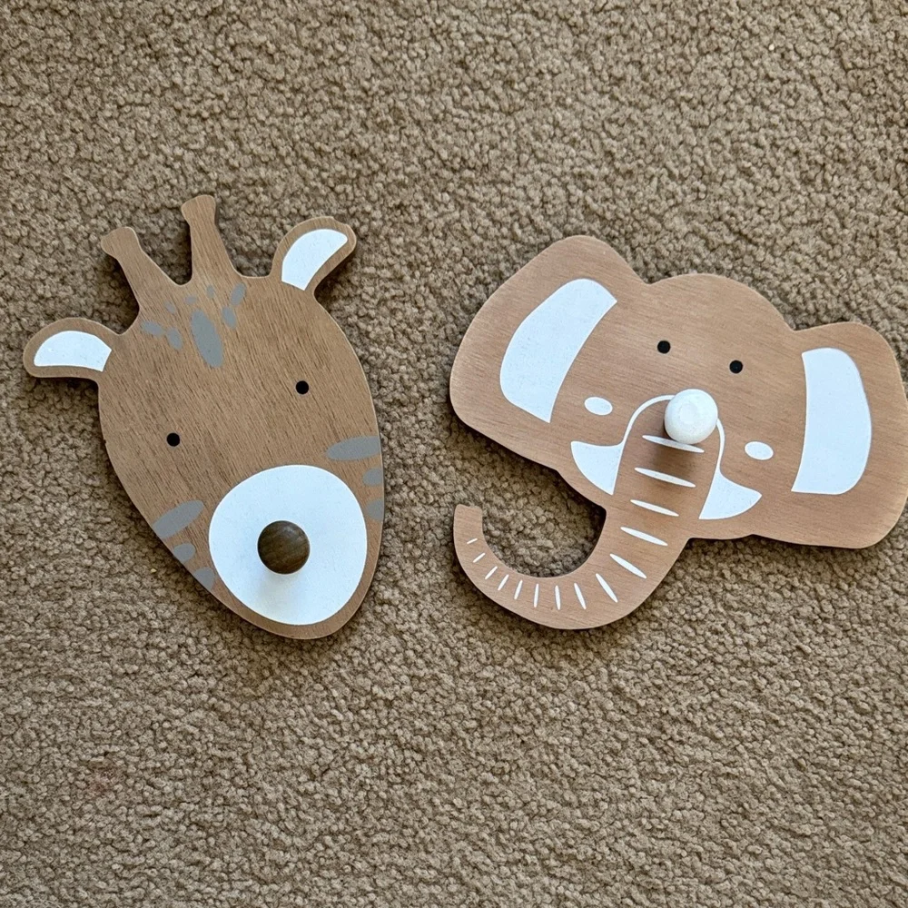 Hobby Lobby Brown and White Wooden Animal Wall Hooks (Giraffe & Elephant)